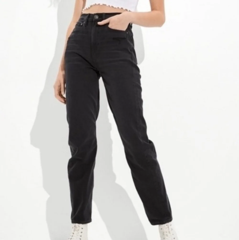 American Eagle Black Wash Highest Rise 90s Boyfriend Jeans